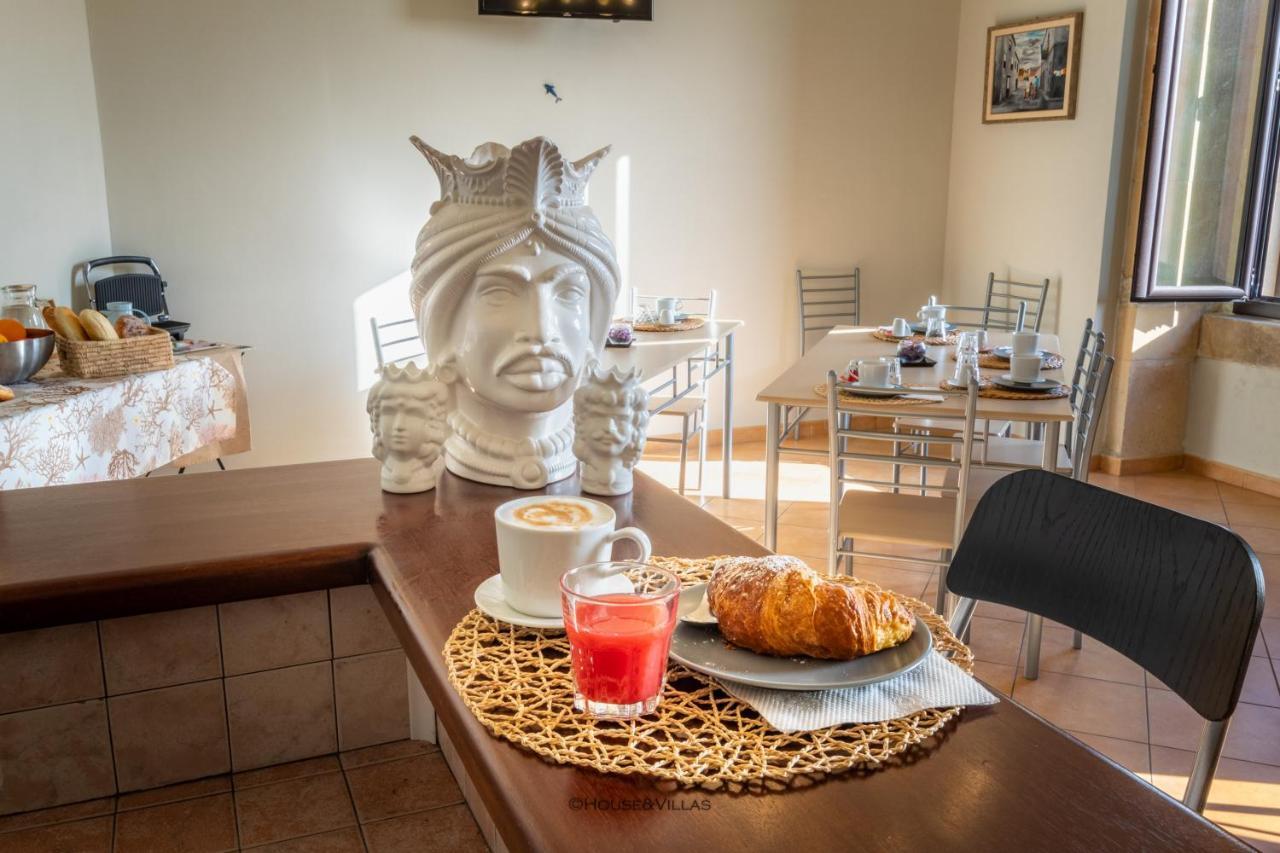 Villa Rosaria Rooms Noto Exterior foto